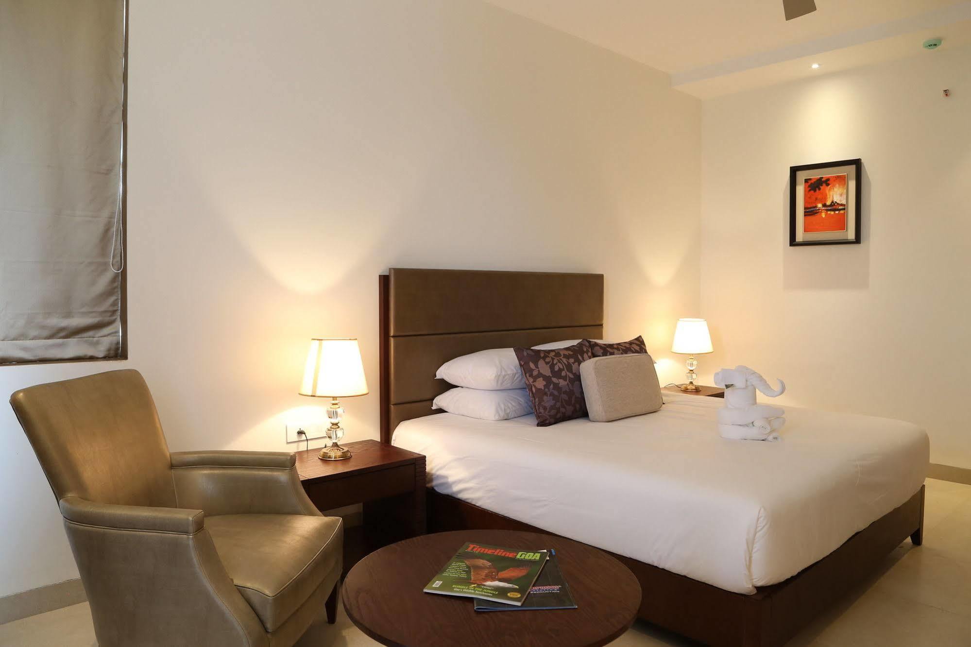 Lemon Tree Hotel Candolim Exterior photo