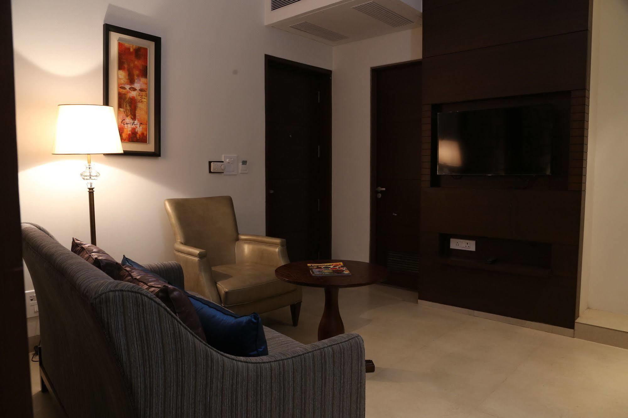 Lemon Tree Hotel Candolim Exterior photo